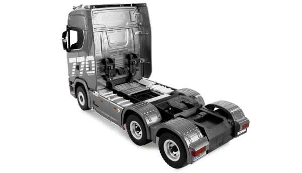 Amewi Scania 770 S 1:18 RTR tractor unit with remote-controlled fifth wheel coupling