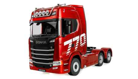 Roter Amewi Scania 770 S RC Truck im Maßstab 1:18 mit Lichtfunktion